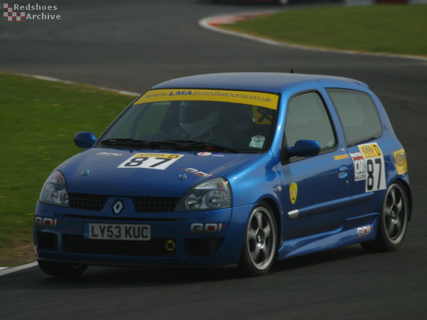 Yasser Almaghabi - Renault Clio 172 Cup