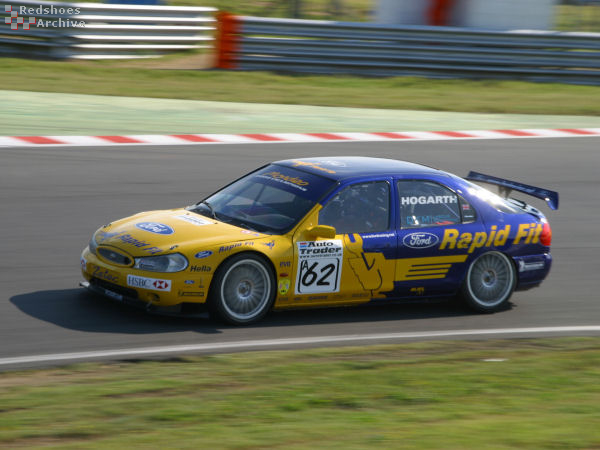 Bernard Hogarth - Ford Mondeo